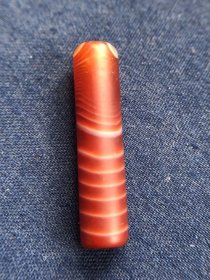 老玛瑙管珠，径0.65、长2.8厘米