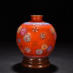 清乾隆矾红描金皮球花卉纹苹果尊2 高16厘米 宽13厘米