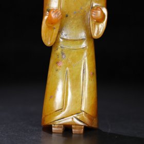 旧藏 和田玉人，玉质细腻油润，包浆老道 尺寸 长 5.2厘米，宽 3.8厘米，高 19厘米，重 469克！