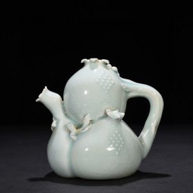 宋湖田窑影青釉石榴执壶 15*15厘米 900