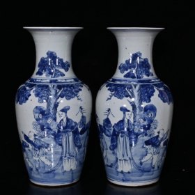 清代青花三娘教子瓶（40.5×19.5cm）