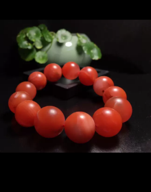 特价！卖家保真，这条柿子红颜色非常艳，一物一图！天然南红手串！！实物！直径16mm