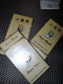 小熊猫烟标 （三个折叠）