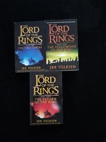 THE LORD OF THE RINGS THE RETURN OF THE KING、THE LORD OF THE RINGS THE FELLOWSHIP OF THE RING 、THE LORD OF THE RINGS THE TWO TOWERS【3本合售】看图下单