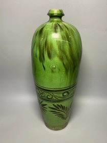 磁州窑绿釉梅瓶