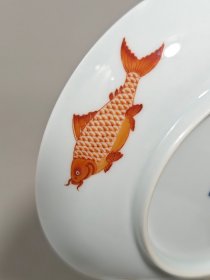 大清雍正御制款矾红年年有余纹盘