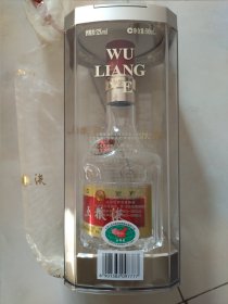 五粮液空酒瓶