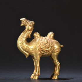 清代 铜鎏金骆驼摆件