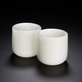 清 和田玉籽料玉杯一对