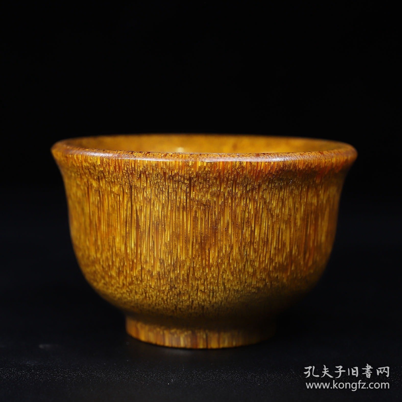 旧藏碗，口径10厘米高6.3厘米，重约270克