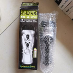 手摇自发电收音机手电筒手机应急充电抗震救灾报警器 可以用说明书线都在