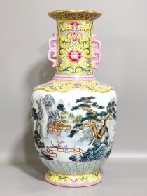 清代乾隆黄地山水双耳瓶