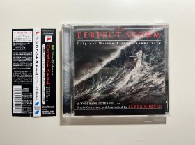 完美风暴 原声 James Horner - The Perfect Storm (Original Motion Picture Soundtrack)，CD，00年日版首版，带侧标，外壳磨痕，盘面轻微痕迹