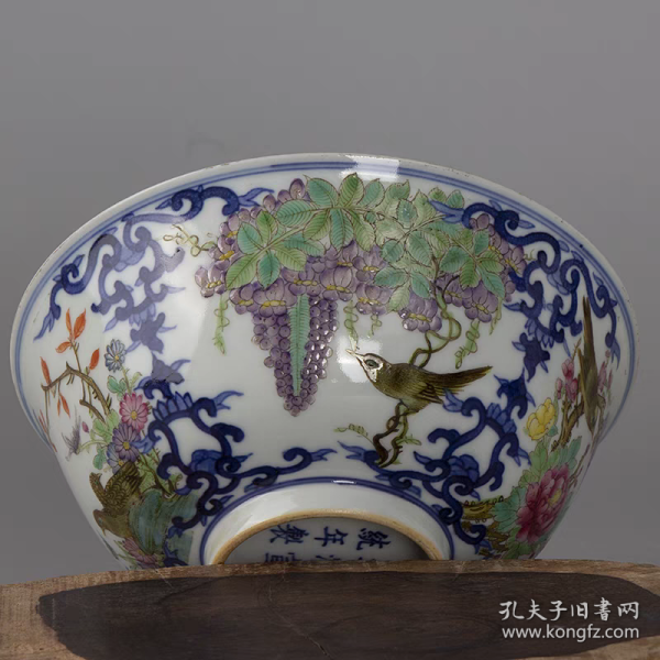 清青花斗彩四面开窗花鸟纹碗