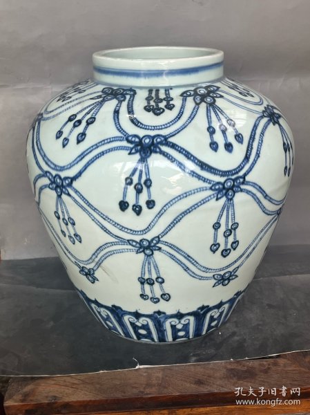 青花大罐子璎珞纹