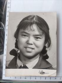 50-70年代大尺寸粗辫子美女照片