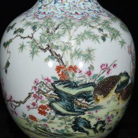 清乾隆粉彩安居乐业纹双耳蒜头瓶尺寸33*19厘米