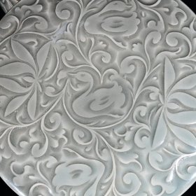 晋唐古越窑秘色青瓷刻花缠枝莲鹅鹅鹅捧盒 高10径20厘米2
