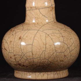 旧藏宋代哥窑“乾隆御题”弦纹瓶