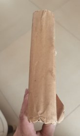 《建国十年文学创作选》老书，中国青年出版社1961年6月第一次出版，印量5000册，共650页，封页第一页有点撕裂，包老包真，售出非假不退