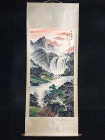 旧藏：宣纸编号J一390纯手绘 一图—物 裱好尺寸 高*宽195cm*79cm 画芯尺寸 高*宽135cm*68cm