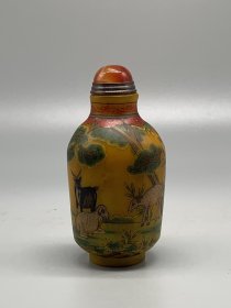 琉璃外画鼻烟壶：