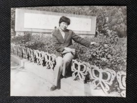 1970年代《老照片》精致讲究的短发女子