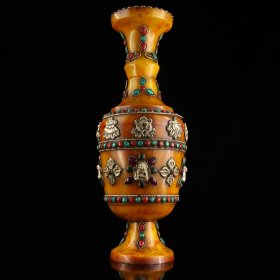 珍藏尼泊尔 西藏工艺镶嵌宝石花丝吉祥八宝花瓶 工艺精湛 器型款式精美 重930克 高32.5厘米 宽11厘米