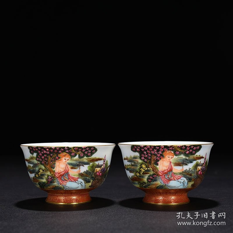 清乾隆珐琅彩西洋人物纹杯2 5×8厘米