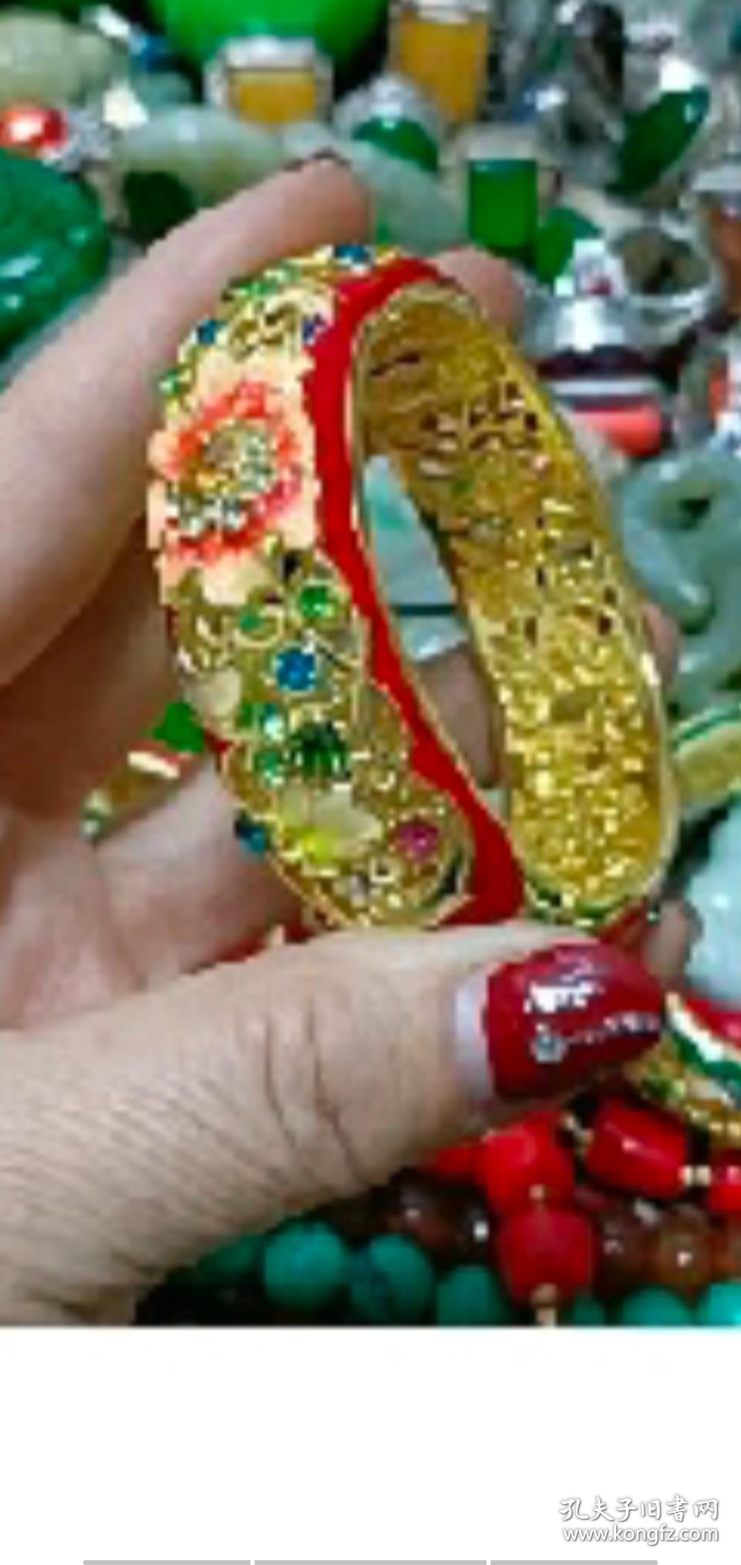 掐丝珐琅彩翡翠手镯卡扣