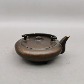 古玩旧藏黄铜文房水滴 长7.5厘米