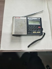 TECSUN德生PL737收音机