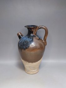金代执壶，窑变釉。一线货。水锈都在未清理。