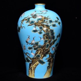 清雍正绿地粉彩松鹤延年纹梅瓶32*20