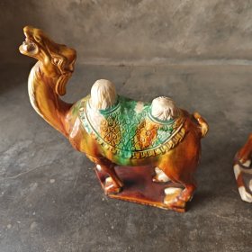 唐三彩骆驼。