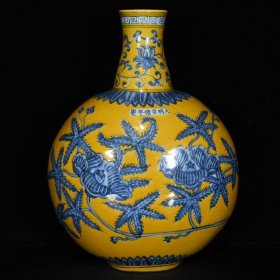 明宣德黄地青花秋葵纹扁瓶尺寸31*24.5厘米编号1346259007