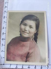 50-70年代老照片手工上色美女照(粗辫子)