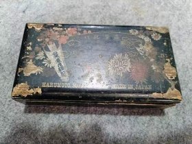 民国满洲国时期 春元公司高等化妆品 漆画木制广告盒，16.5*8.5*4.5厘米