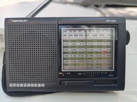 REDSUN/乐信收音机，型号RF1201(二手商品售出，电池仓有点生锈)