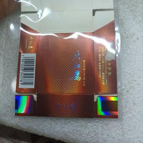 大红鹰香烟  烟标