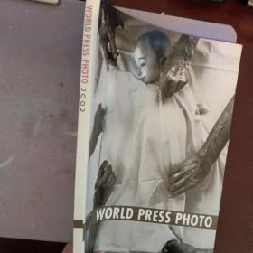 WORLD PRESS PHOTO 2002 英文原版）