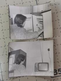 1985前后，妇女使用新式家电：进口彩电和单门冰箱—老照片两种