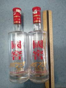 国窖1573酒瓶一对合出