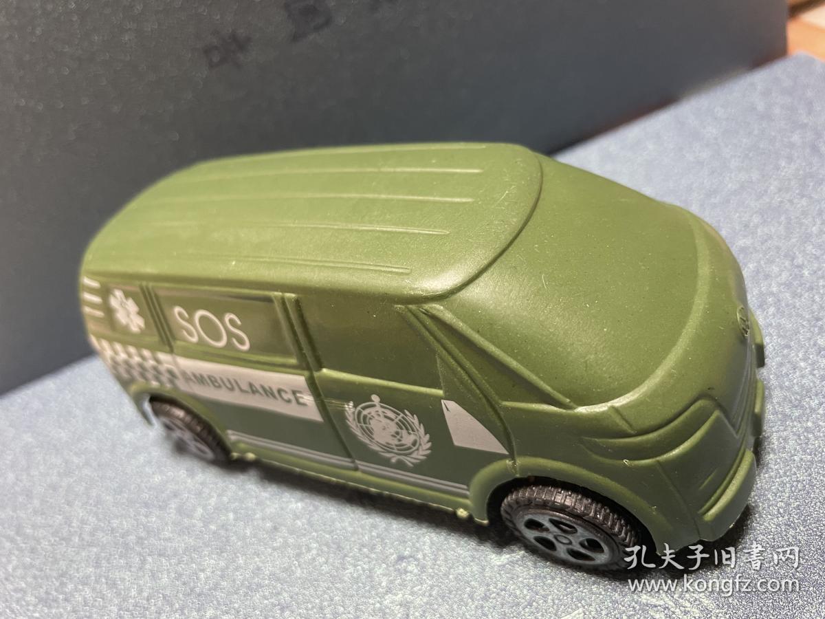 怀旧老玩具军事模型，救护车模型摆设