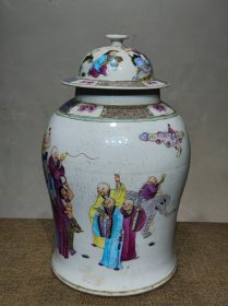 美品.款识“大清乾隆年制”精工细作满工粉彩“十八罗汉”纹将军罐一对