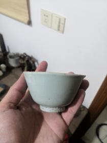 嘉道时期豆青釉茶碗 全品包老 直径9.5cm 不是小的那种哦