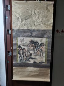 早期冯超然青绿山水立轴，画工精妙。精品 约民国时期。