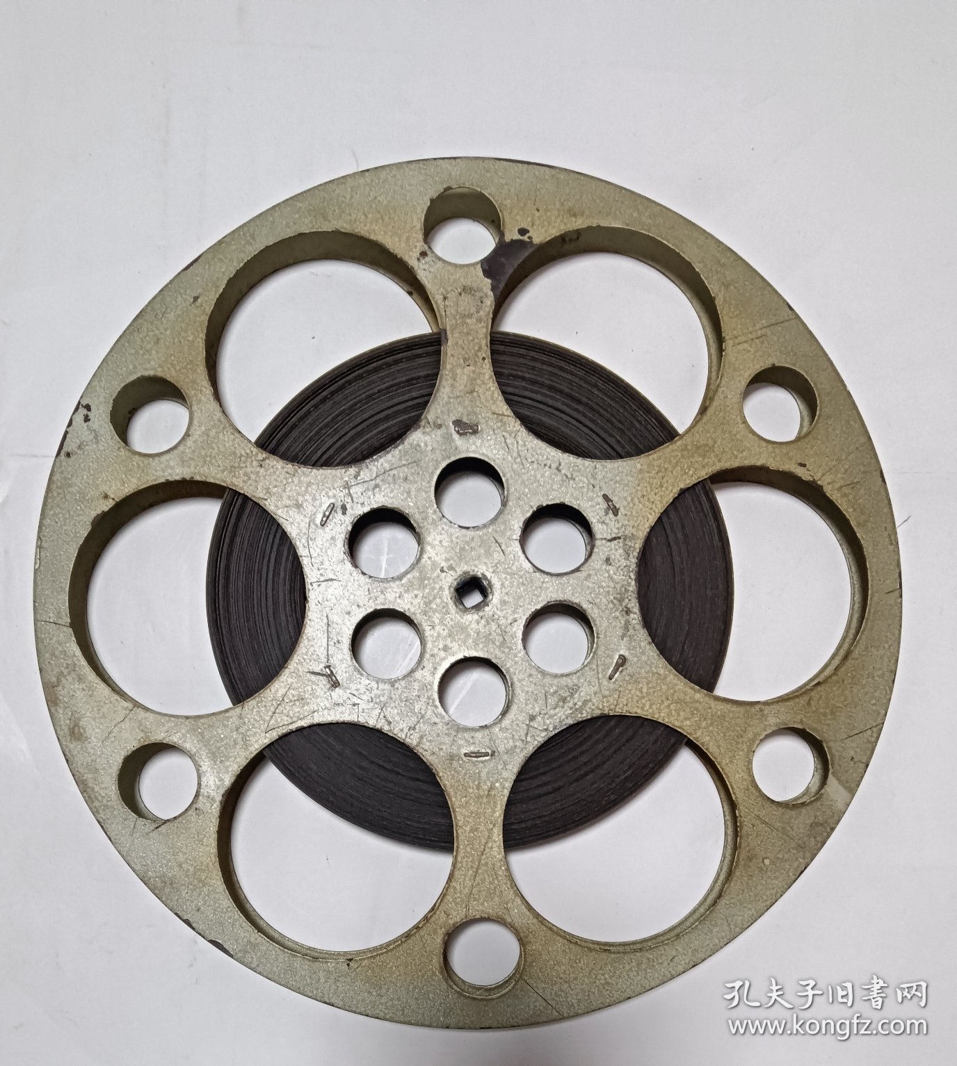 16毫米电影胶片拷贝 1968年第14号新闻简报【热烈欢呼全国（除台湾省外）各省、市、自治区革命委员会成立】9月5日西藏新疆革命委员会成立，我国大陆29个省份全部建立革命委员会！弥足珍贵的历史胶片纪录，书友拍前请充分咨询清楚，欢迎咨询交流！