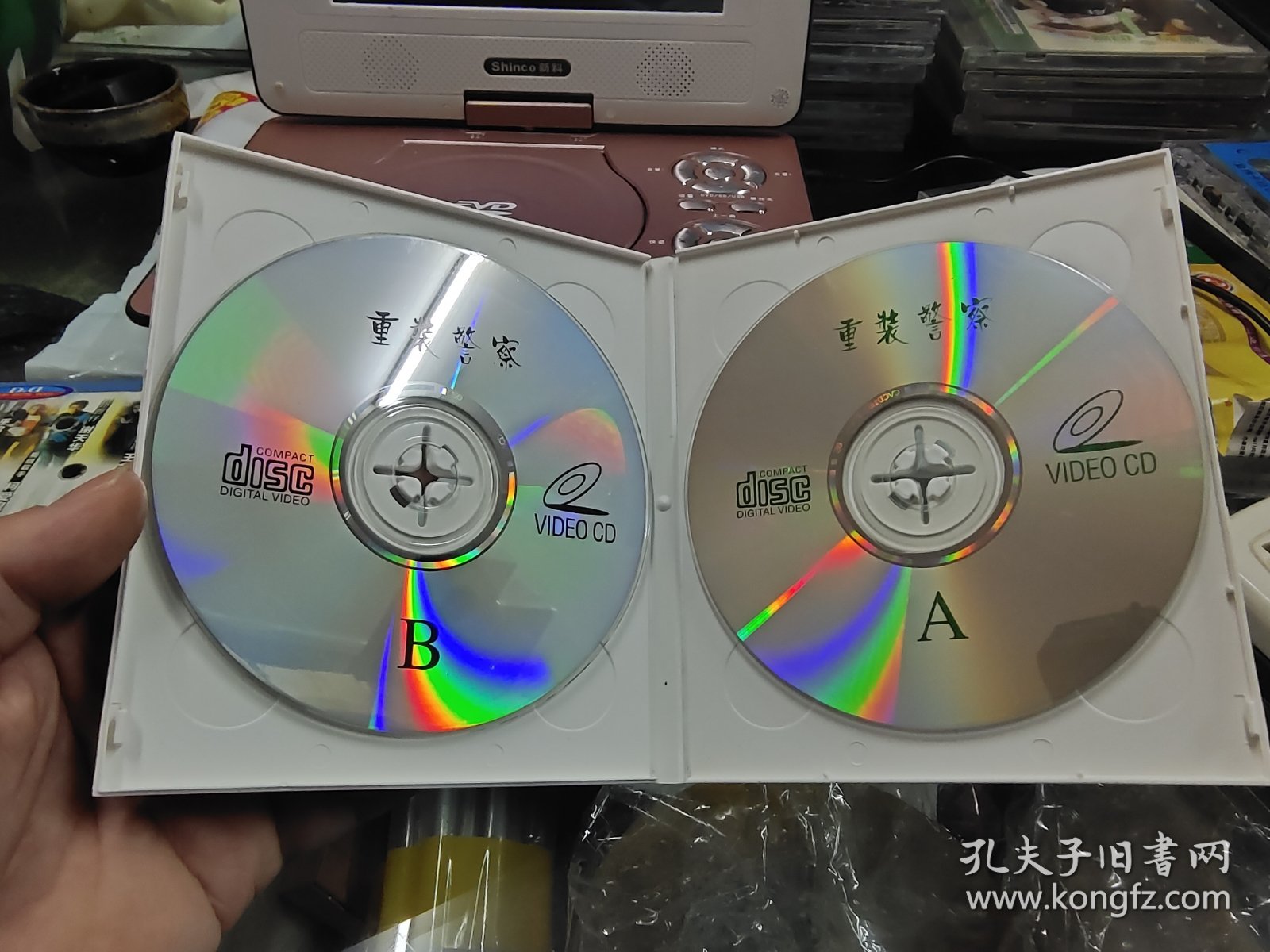 重装警察 VCD 盒装双碟，架3