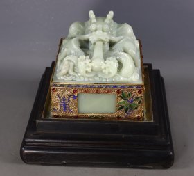 旧藏和田玉包金镶嵌龙印章